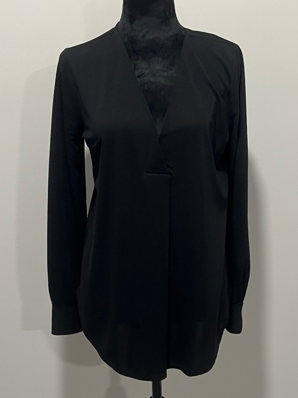 Ann Taylor Factory Black Long Sleeve Blouse Size Medium